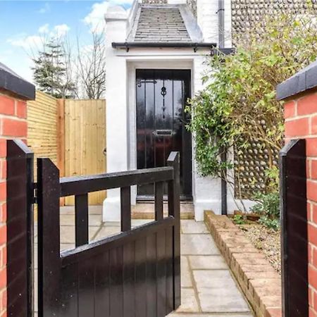 וורטינג Stylish 2 Bedroom Cottage, Close To Town Centre מראה חיצוני תמונה