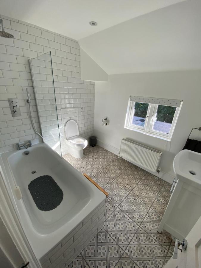 וורטינג Stylish 2 Bedroom Cottage, Close To Town Centre מראה חיצוני תמונה