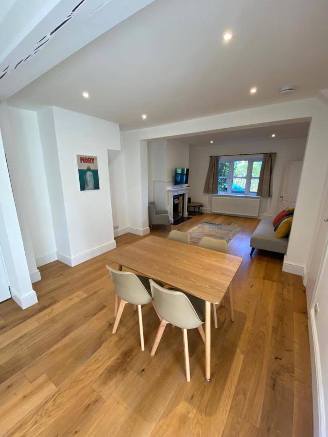 וורטינג Stylish 2 Bedroom Cottage, Close To Town Centre מראה חיצוני תמונה