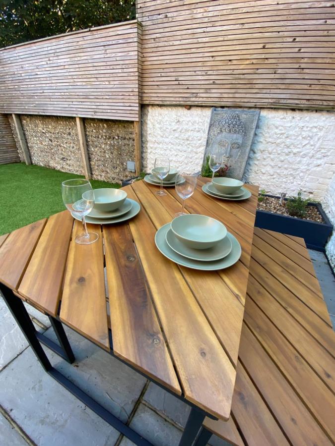 וורטינג Stylish 2 Bedroom Cottage, Close To Town Centre מראה חיצוני תמונה