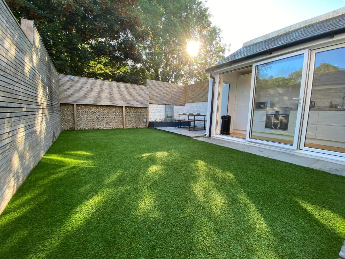 וורטינג Stylish 2 Bedroom Cottage, Close To Town Centre מראה חיצוני תמונה
